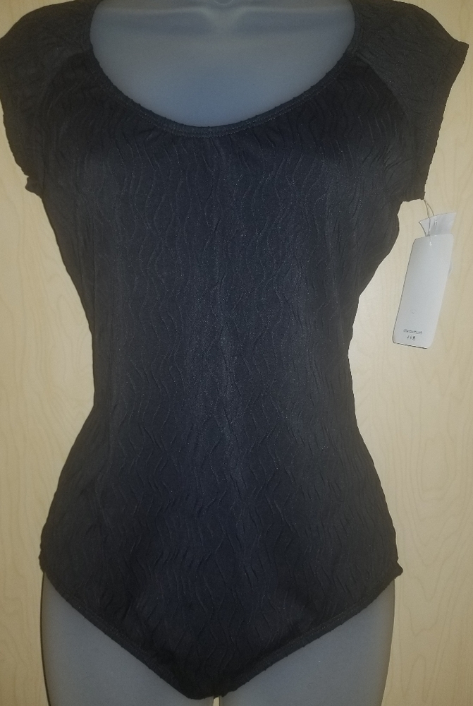 💜NWT 🖤 Black ribbed bodysuit